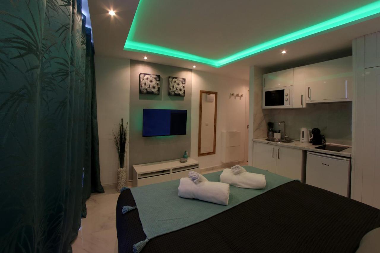 Modern Studio With A Sea View And Pool Access Ponderosa 801 Playa de las Américas Dış mekan fotoğraf